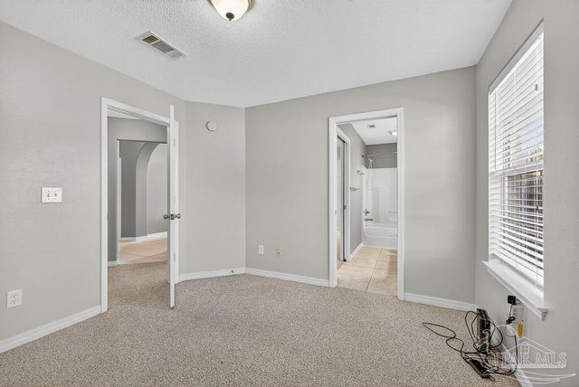 6437 Sarasota St, Pensacola, FL 32526