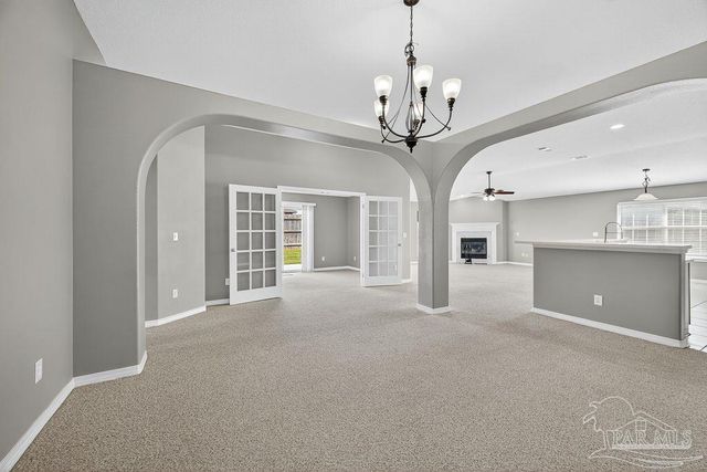 6437 Sarasota St, Pensacola, FL 32526