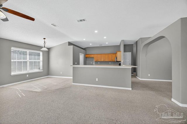 6437 Sarasota St, Pensacola, FL 32526