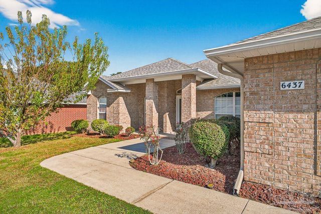 6437 Sarasota St, Pensacola, FL 32526