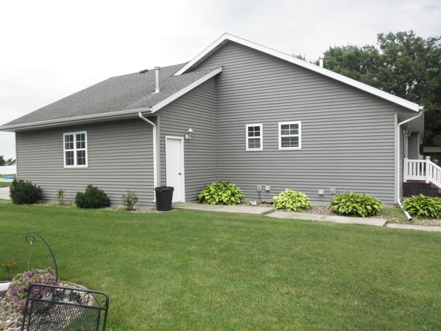 1016 Poplar Street, Osage, IA 50461