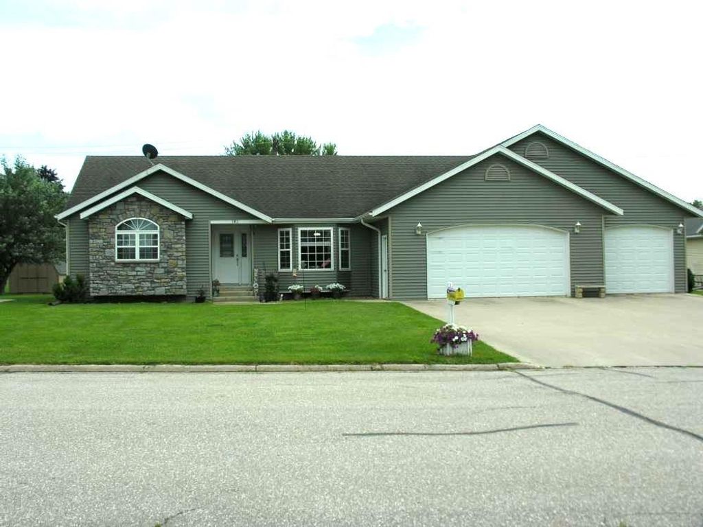 1016 Poplar Street, Osage, IA 50461