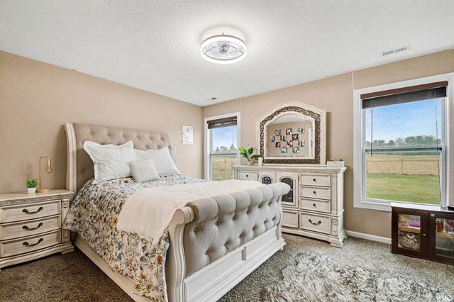 18340 Barrington Drive, New Paris, IN 46553