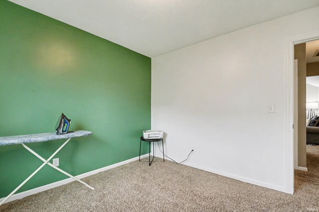 18340 Barrington Drive, New Paris, IN 46553