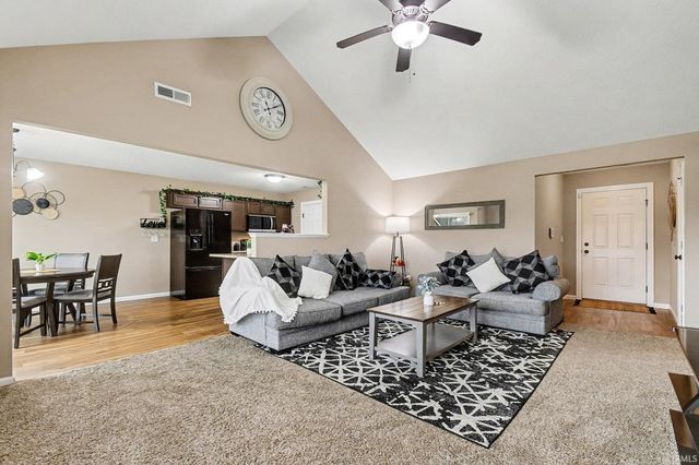 18340 Barrington Drive, New Paris, IN 46553