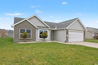 18340 Barrington Drive, New Paris, IN 46553