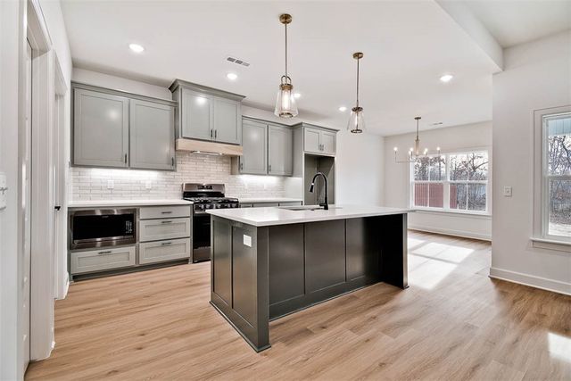 20 Orkney Drive, Bella Vista, AR 72715