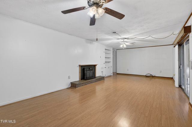 228 Sioux Road, Bristol, VA 24201