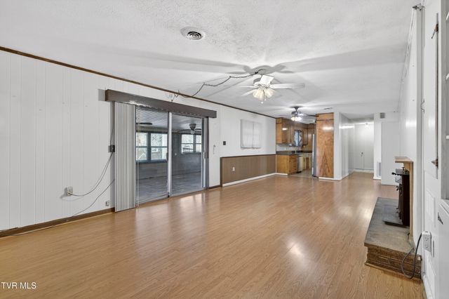 228 Sioux Road, Bristol, VA 24201