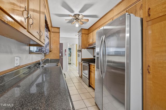 228 Sioux Road, Bristol, VA 24201