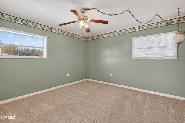 228 Sioux Road, Bristol, VA 24201