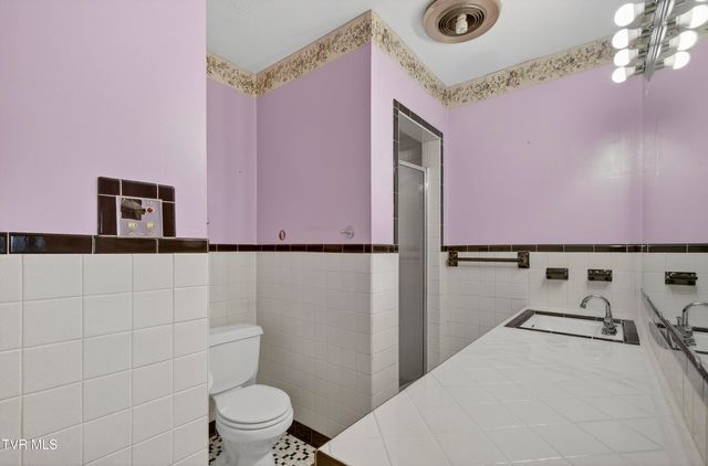 228 Sioux Road, Bristol, VA 24201