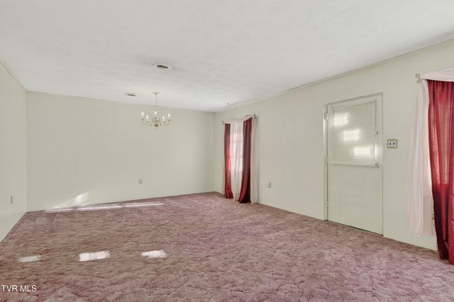 228 Sioux Road, Bristol, VA 24201