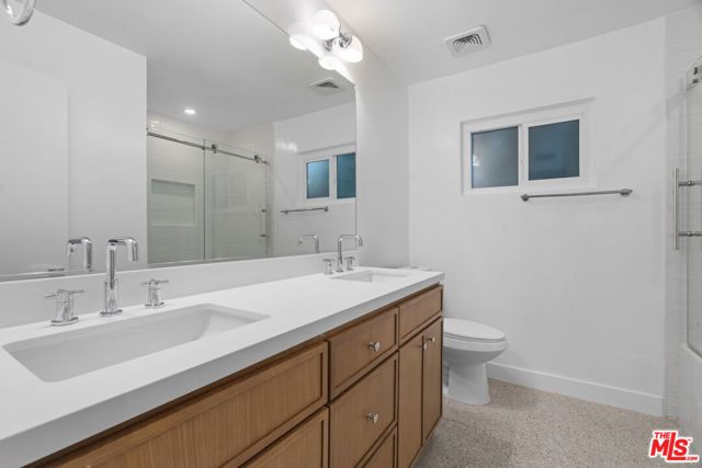 4442 Kingswell Avenue 1, Los Angeles, CA 90027