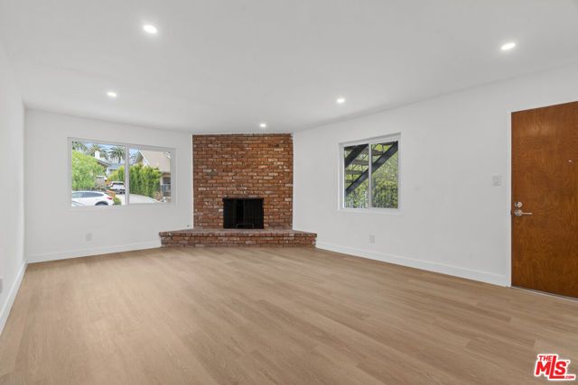 4442 Kingswell Avenue 1, Los Angeles, CA 90027