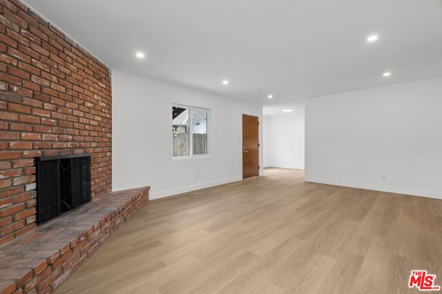 4442 Kingswell Avenue 1, Los Angeles, CA 90027