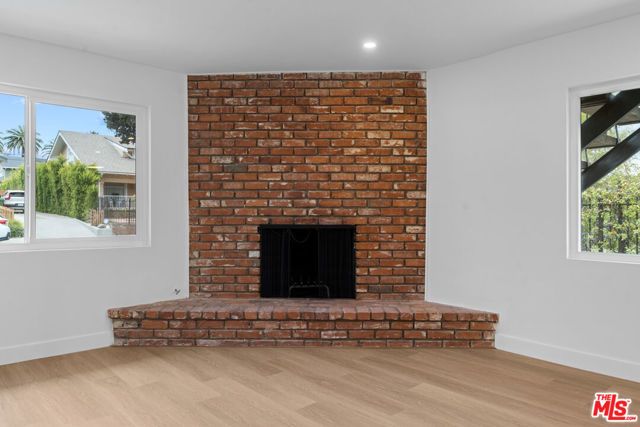 4442 Kingswell Avenue 1, Los Angeles, CA 90027