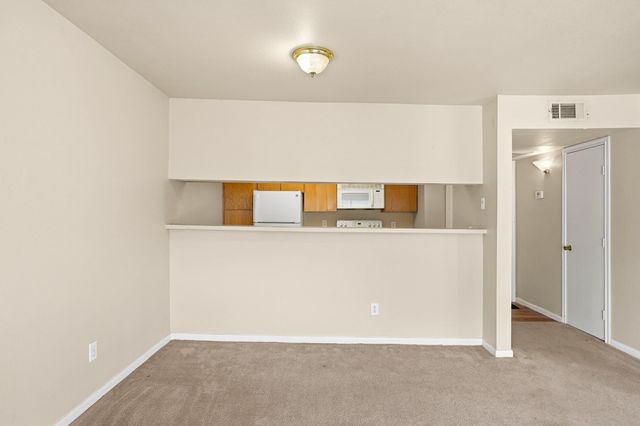 2824 S Bartell Drive 212, Houston, TX 77054