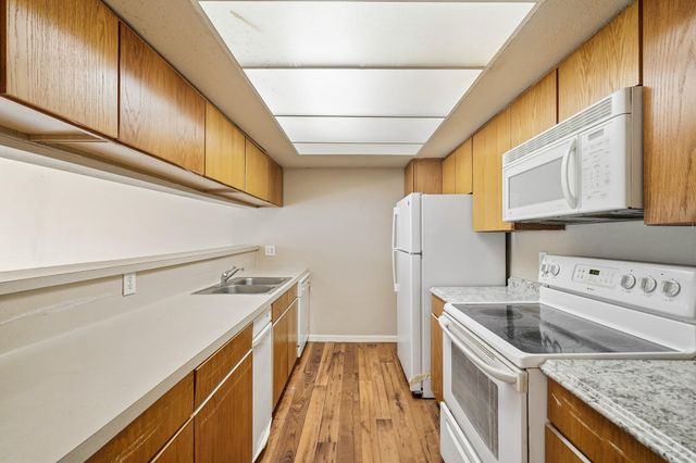 2824 S Bartell Drive 212, Houston, TX 77054