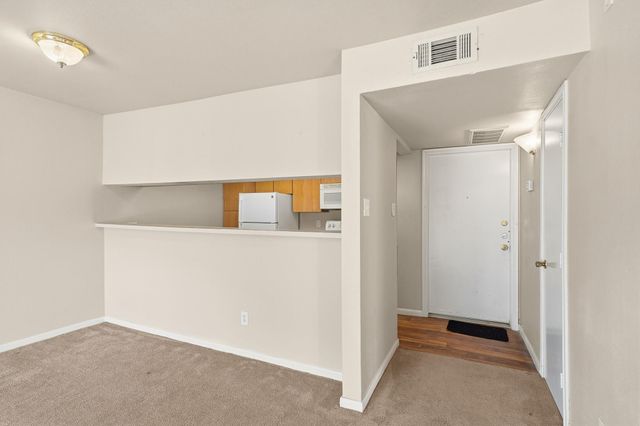 2824 S Bartell Drive 212, Houston, TX 77054