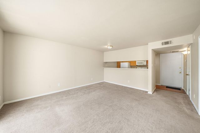 2824 S Bartell Drive 212, Houston, TX 77054