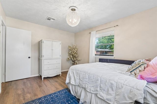 1900 Barryton Road, Oklahoma City, OK 73120