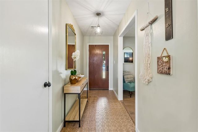 1900 Barryton Road, Oklahoma City, OK 73120