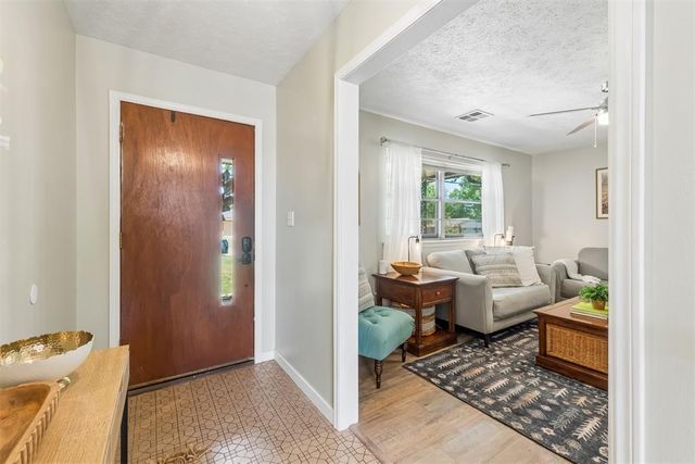 1900 Barryton Road, Oklahoma City, OK 73120