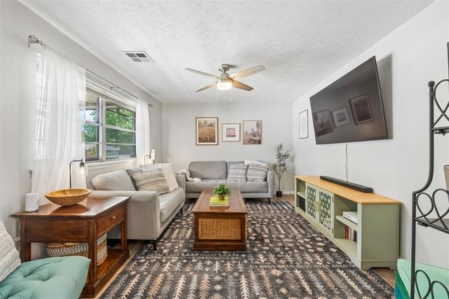 1900 Barryton Road, Oklahoma City, OK 73120