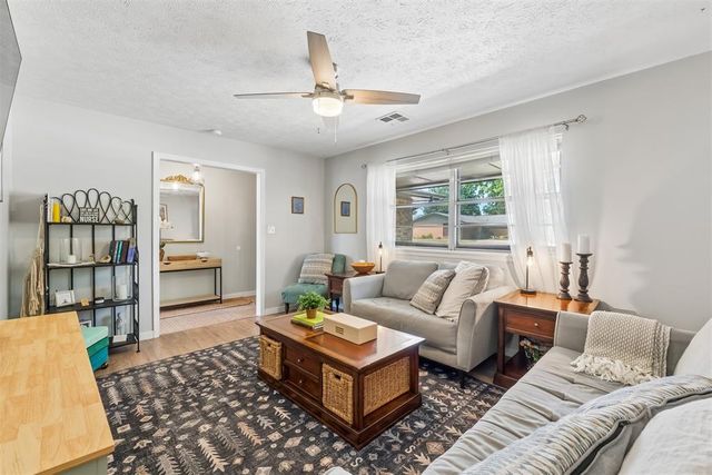 1900 Barryton Road, Oklahoma City, OK 73120