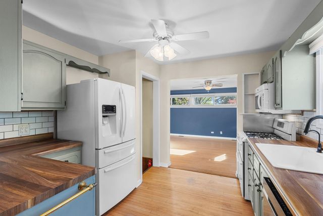 6901 Church Street, Morton Grove, IL 60053