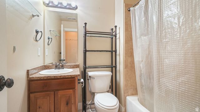 3075 S CREWS HILL COURT CT, West Valley City, UT 84120