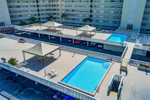 801 Lake Shore Drive 403, Lake Park, FL 33403