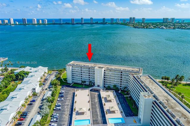 801 Lake Shore Drive 403, Lake Park, FL 33403