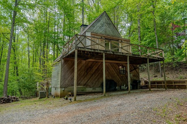 1574 Long Ridge Road, Hiawassee, GA 30546