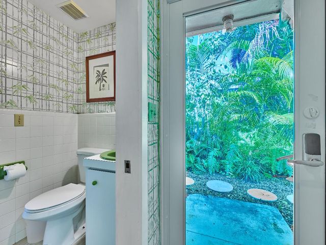 301 NW 3rd Court, Boca Raton, FL 33432