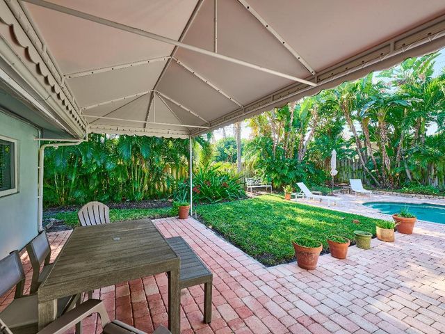 301 NW 3rd Court, Boca Raton, FL 33432