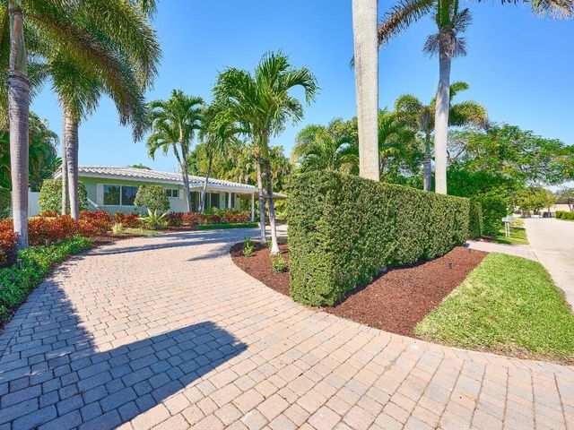 301 NW 3rd Court, Boca Raton, FL 33432