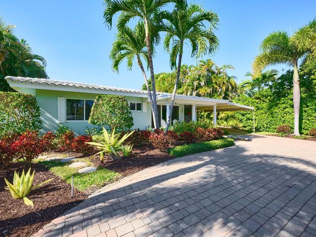 301 NW 3rd Court, Boca Raton, FL 33432