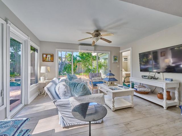 301 NW 3rd Court, Boca Raton, FL 33432