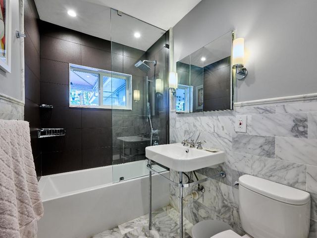 301 NW 3rd Court, Boca Raton, FL 33432