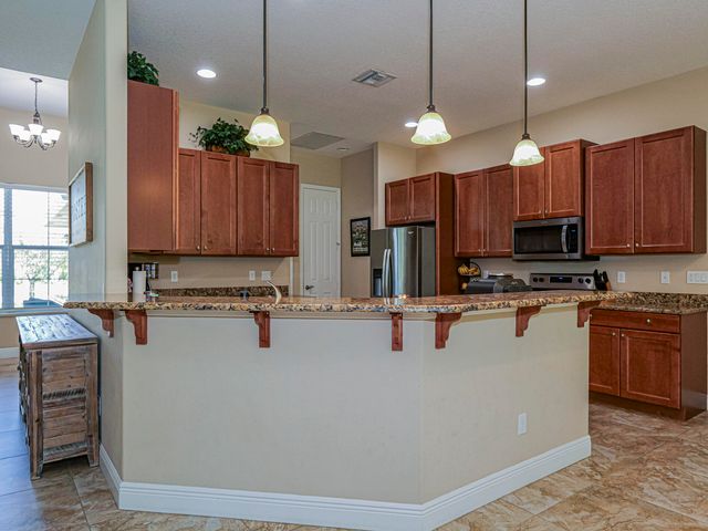 922 Yearling Trail, Sebastian, FL 32958