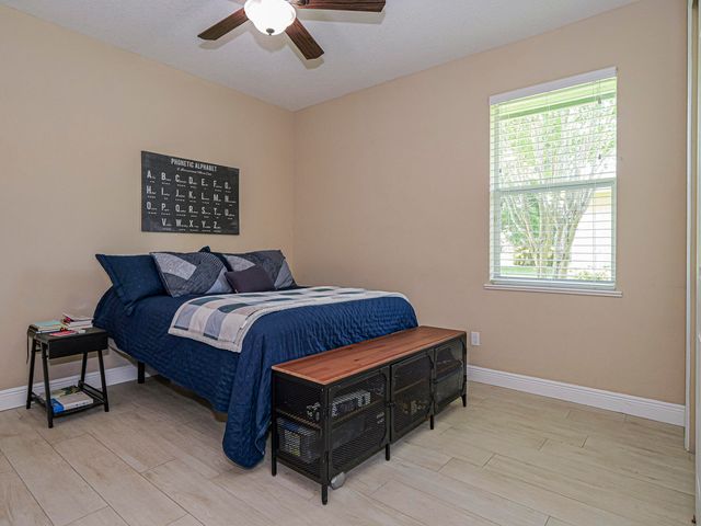 922 Yearling Trail, Sebastian, FL 32958