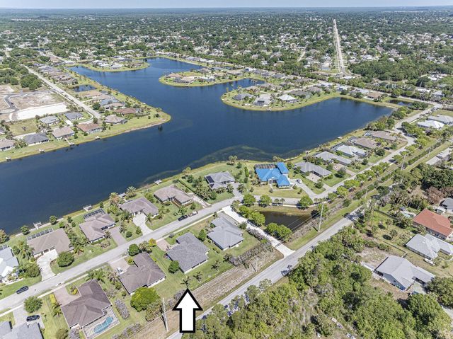 922 Yearling Trail, Sebastian, FL 32958