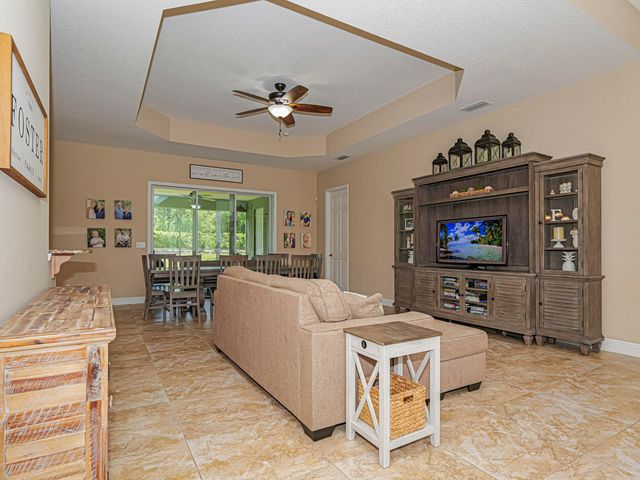 922 Yearling Trail, Sebastian, FL 32958