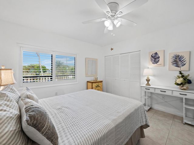 3540 GULF OF MEXICO DRIVE 102, Longboat Key, FL 34228