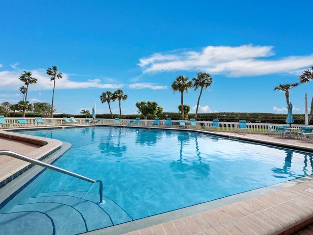 3540 GULF OF MEXICO DRIVE 102, Longboat Key, FL 34228