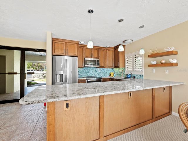 3540 GULF OF MEXICO DRIVE 102, Longboat Key, FL 34228