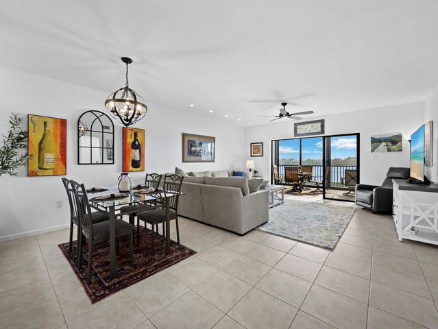 3540 GULF OF MEXICO DRIVE 102, Longboat Key, FL 34228