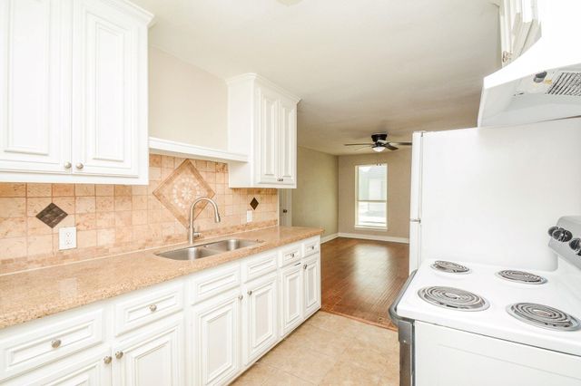 6018 Collingsworth Street 1, Houston, TX 77026